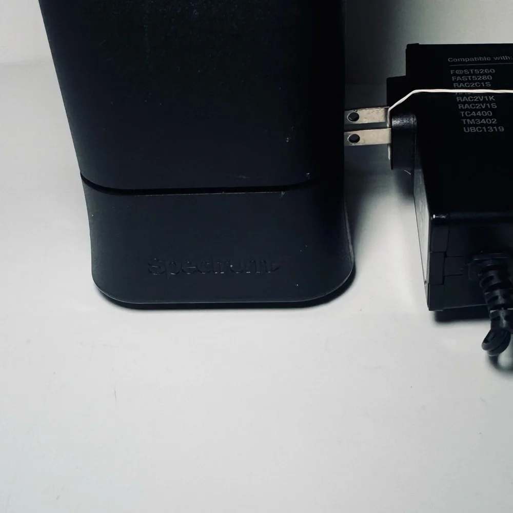 Spectrum SAC2V1K WiFi Router Wireless Internet Router With Power Adapter - Picture 2 of 7